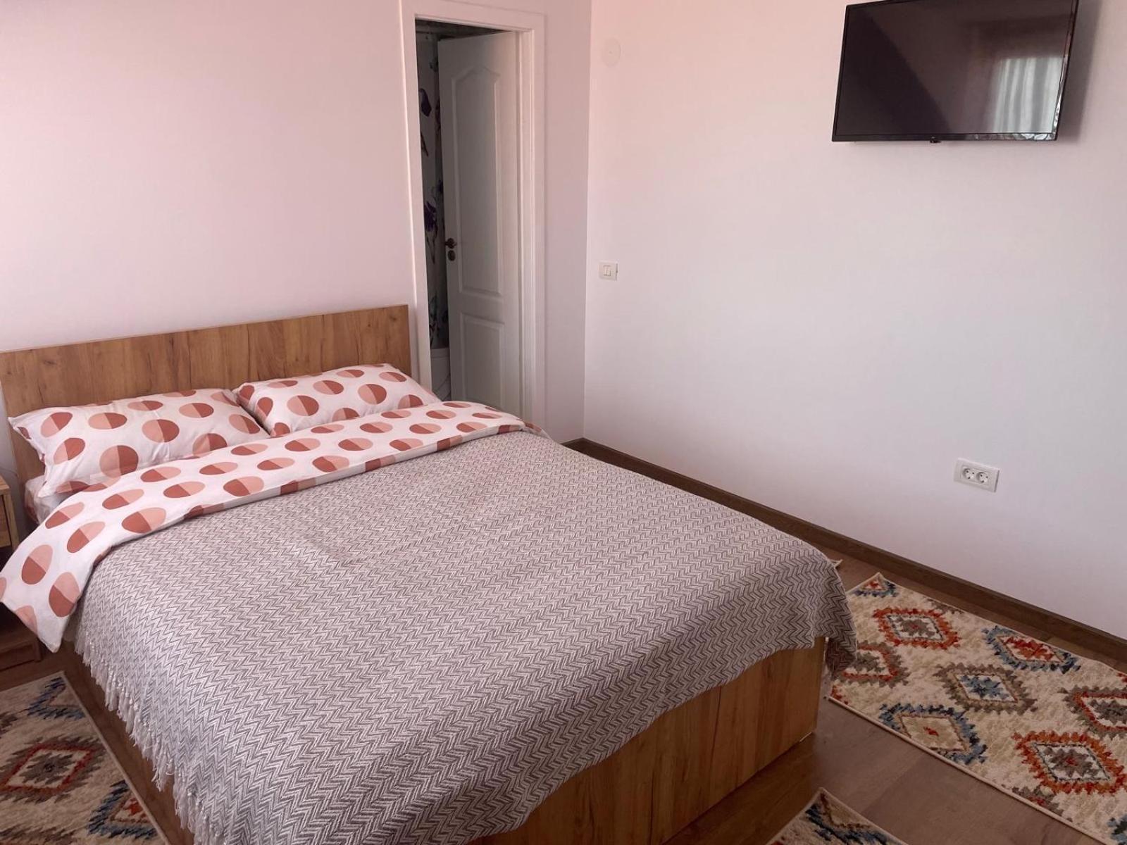 Casa Bunicilor Hotel Nucsoara  Buitenkant foto